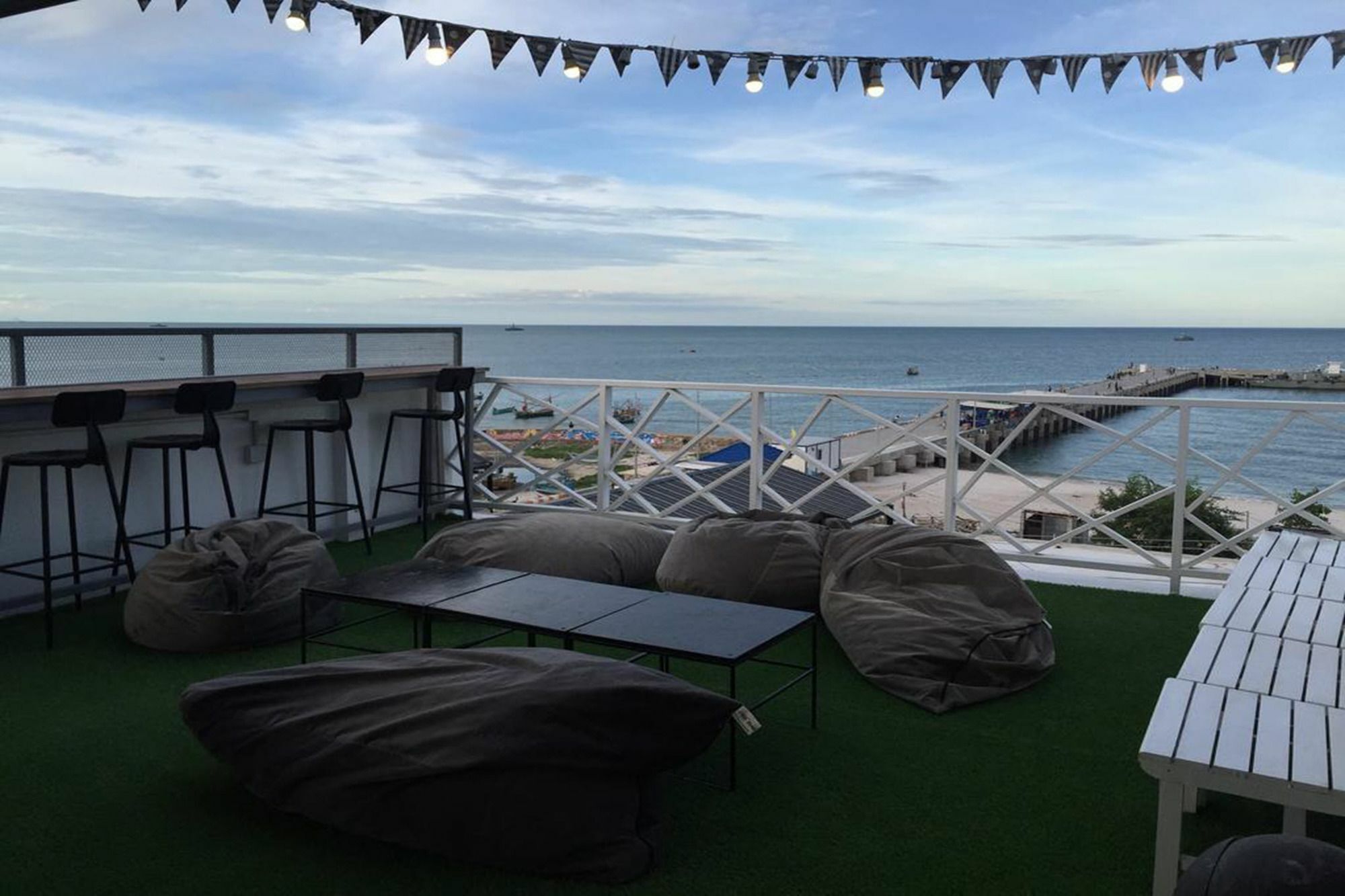 Jetty Huahin Hostel Екстер'єр фото
